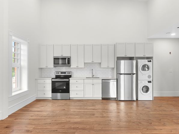 118 Main St FLOOR 2