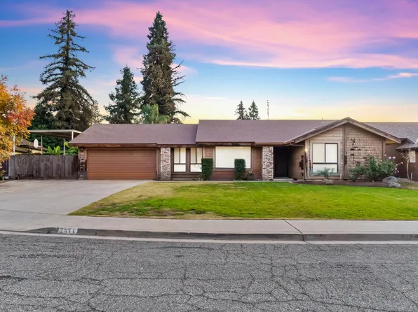 2411 E Hillcrest Court, Visalia, CA 93292