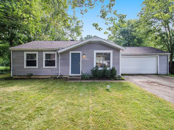 52244 Lily Rd, South Bend, IN 46637