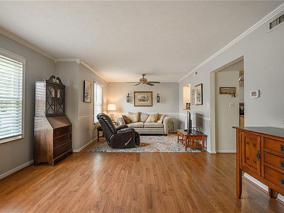 5th image of 4515 Tarragon Dr