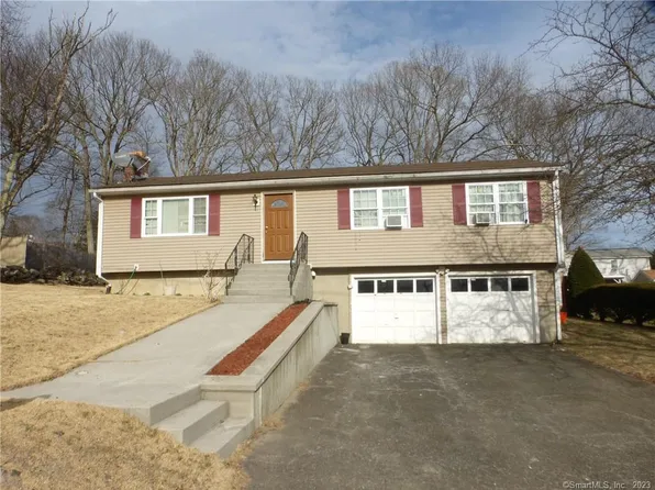 70 Fieldstone Road, Waterbury, CT 06704