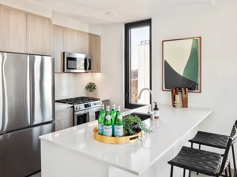 54 Crown St #509 — Photo 8