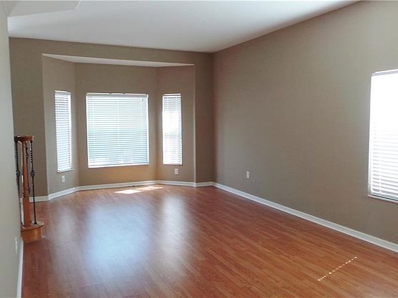 4th image of 11218 Lake Lanier Dr