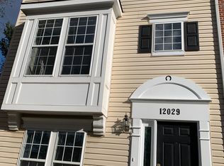 12029 Amber Ridge Cir, Germantown, MD 20876