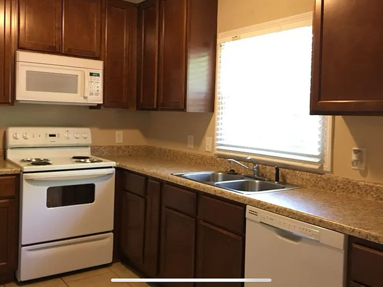 3519 Flamingo Rd SW — Photo 5