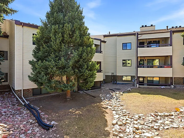 6530 Delmonico Dr #106 — Photo 24
