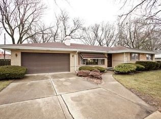 944 E 153rd St, South Holland, IL