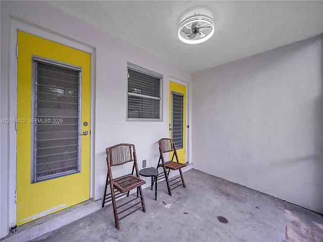 808 SW 12th Ct — Photo 7