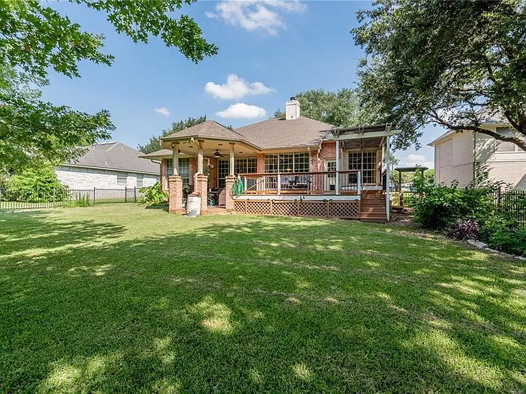 19313 Kennemer Dr — Photo 25