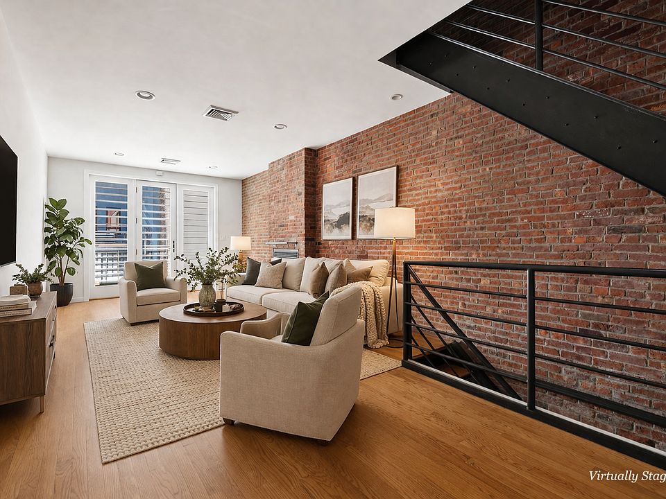 1st image of 22 W 16th St