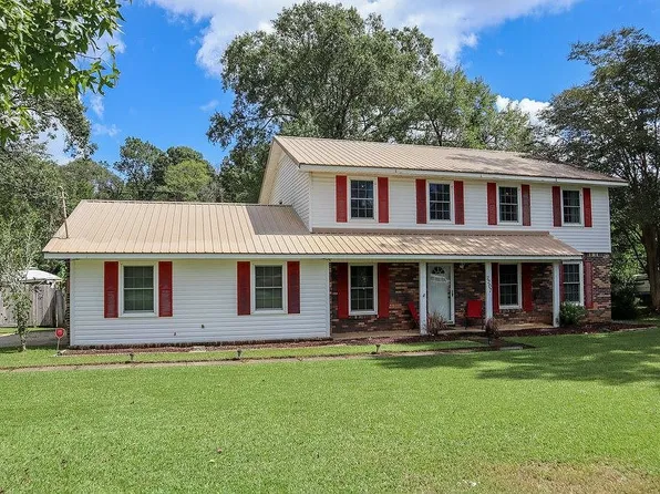 2207 Saddlewood Trl, Dothan, AL 36301