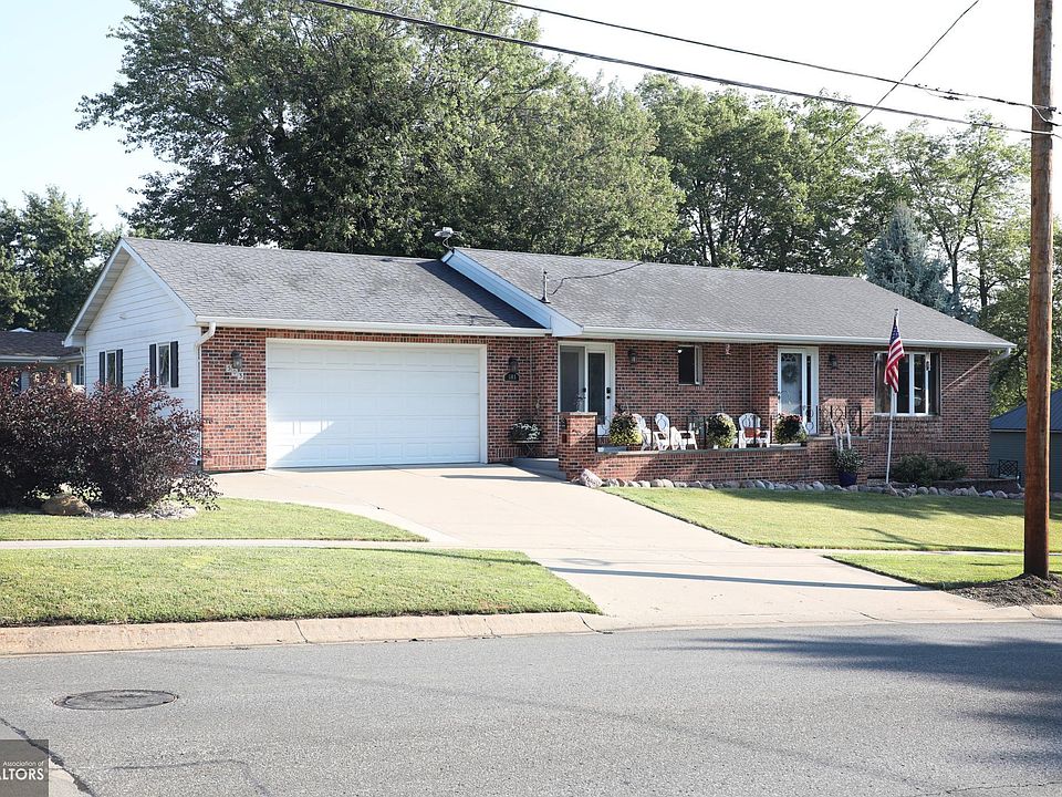 1st image of 503 C Ave E