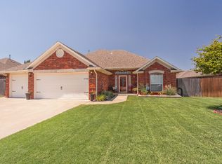 705 N Chisholm Trail Way, Mustang, OK 73064