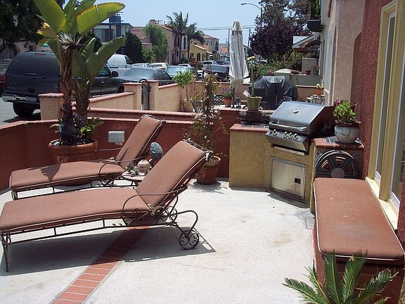 Front Patio w/SS BBQ