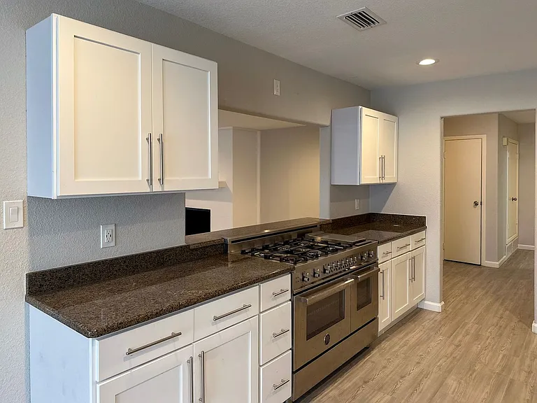 55031 Sandy Cir — Photo 33