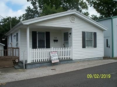 1st image of 725 Hall Aly