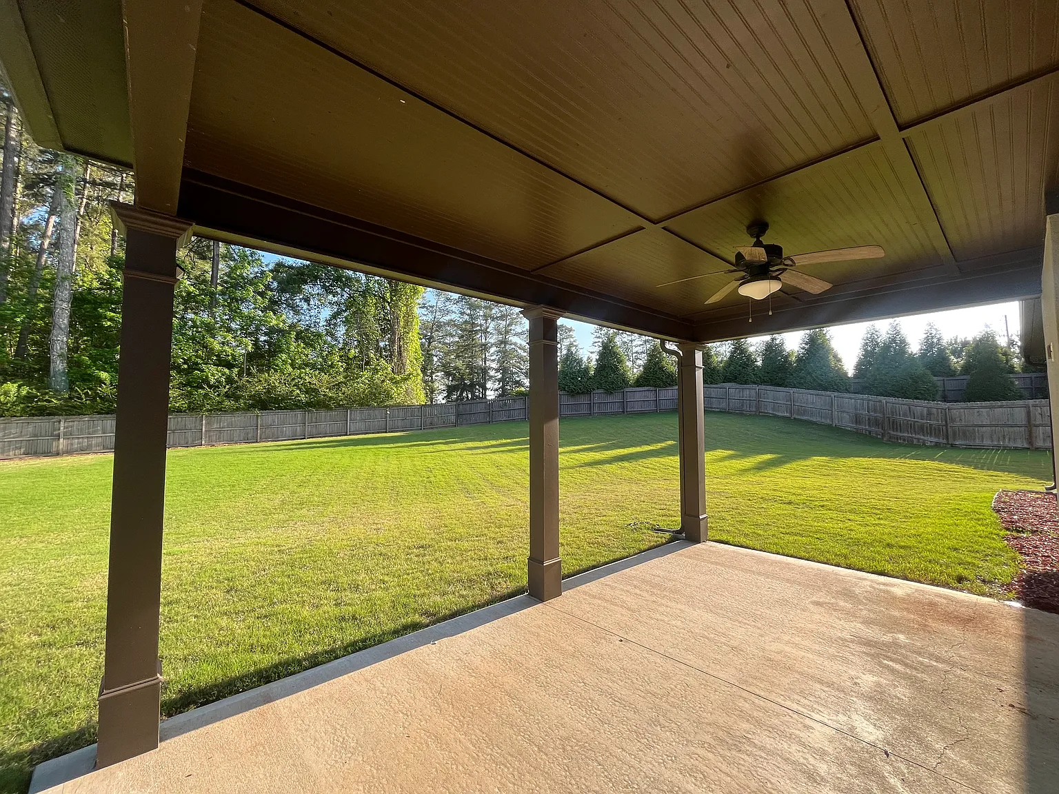 4 bed, 2392 sqft, $2,800 — Photo 3