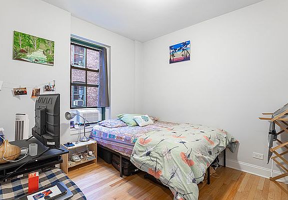 2nd image of 520 E 79th St APT 4E
