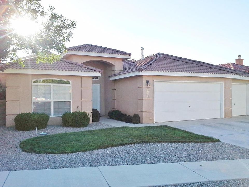 1st image of 9939 Geneva Dr NW