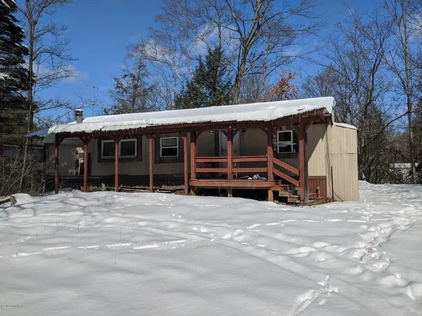 8712 E Anne Dr, Walkerville, MI 49459