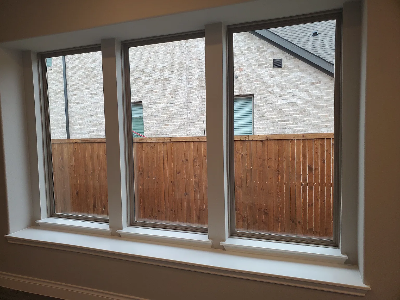 3 bed, 1710 sqft, $2,350 — Photo 2