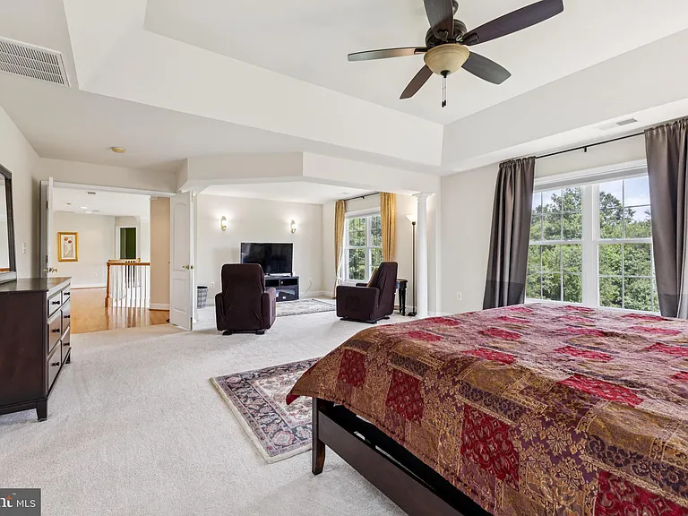 26368 Strathaven Ct — Photo 16