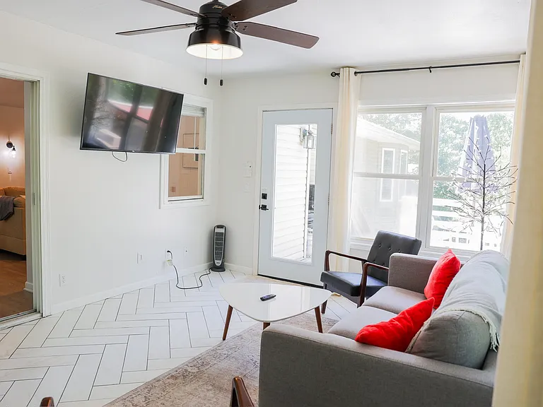 22 Penrith Dr — Photo 10