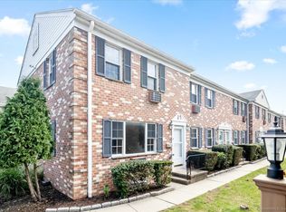 27 Maple Tree Ave #1, Stamford, CT 06906
