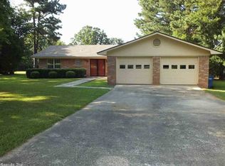 18 Rolling Hills Dr, Conway, AR 72032