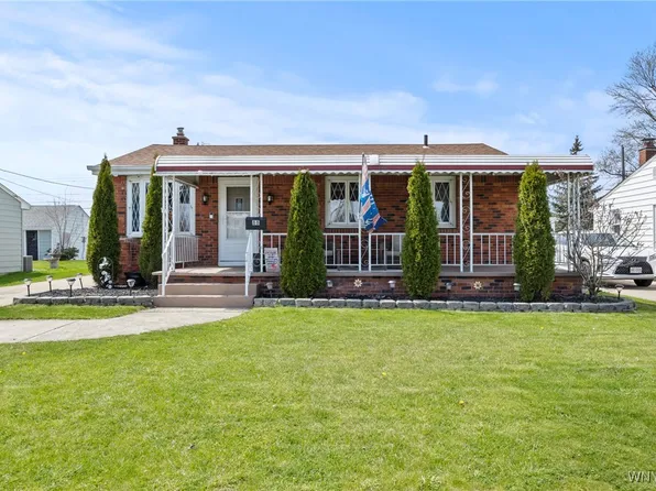 88 Crescent Ct, Cheektowaga, NY 14225