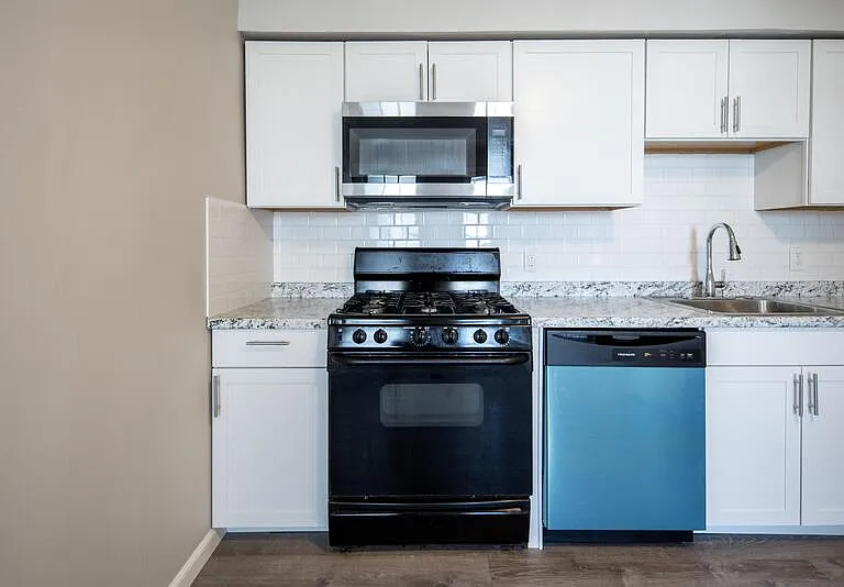 53 Main St #3 — Photo 2