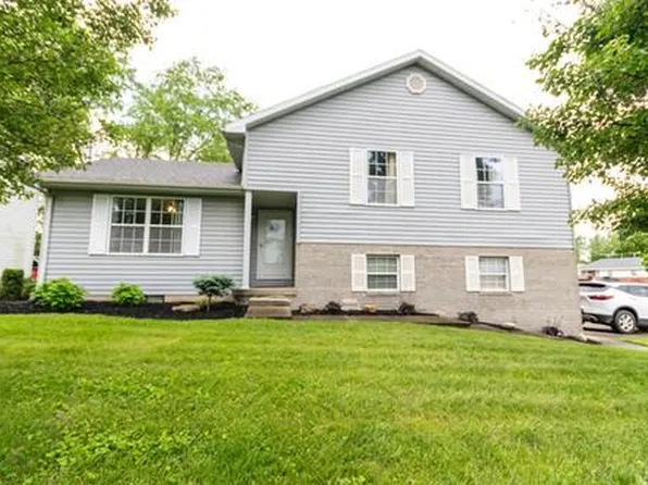 847 Sunset Dr, Vandalia, IL 62471