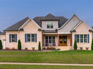 1217 Maple Chase Ln, Winston Salem, NC 27106