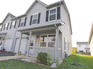 372 Reston Cir, Romeoville, IL 60446