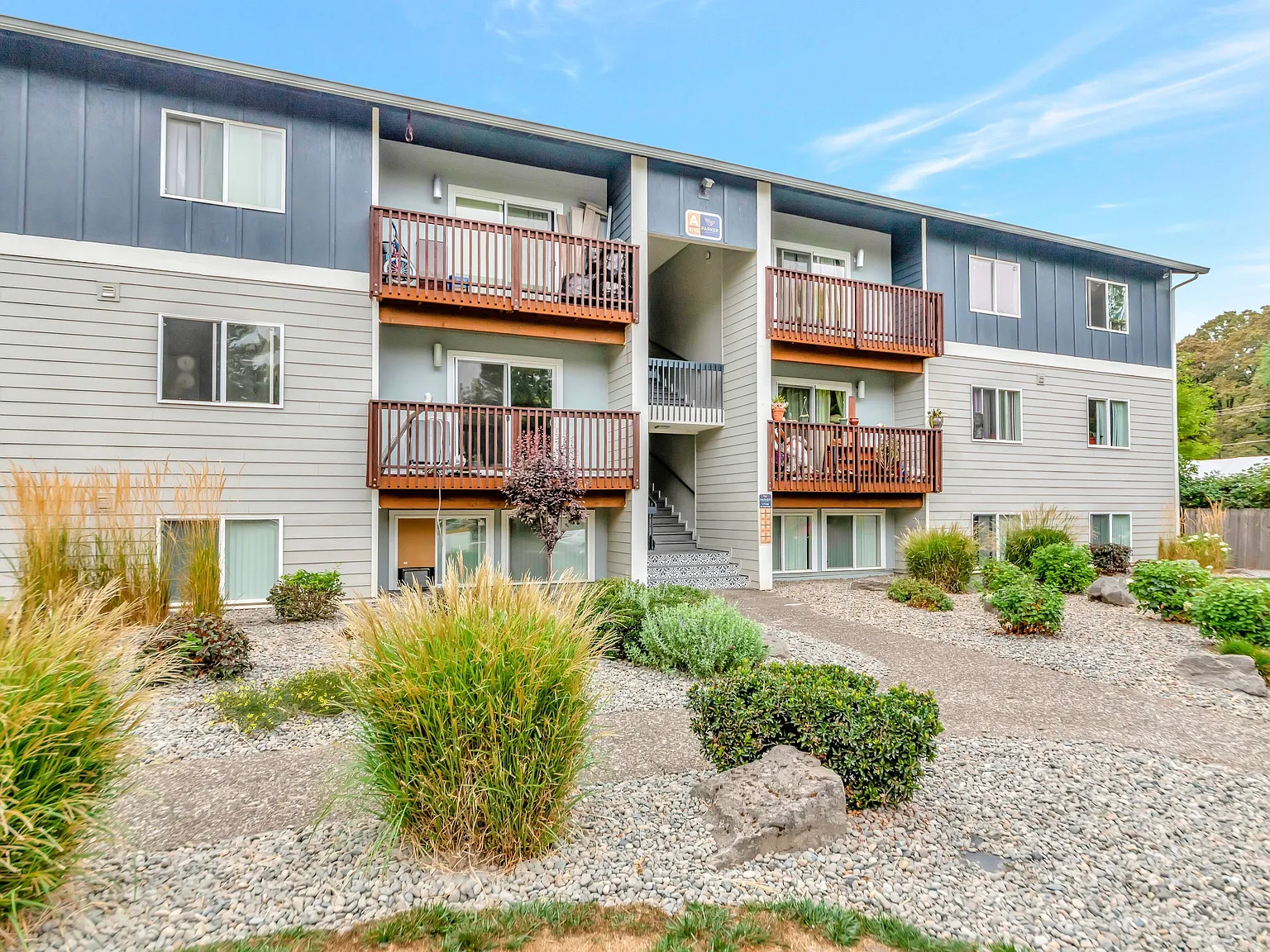 Parker Apartments — Photo 2