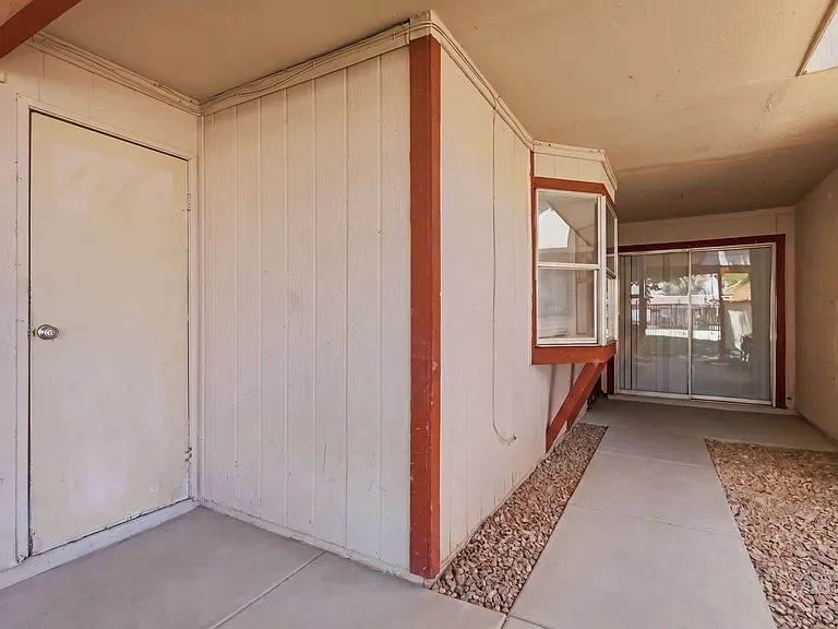 441 N Lamb Blvd #C — Photo 10