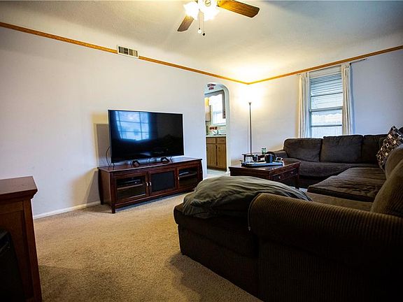5th image of 12521 Kirton Ave