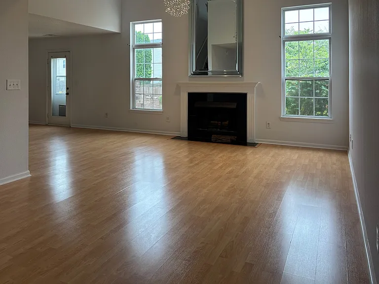 7248 Kimble Dr — Photo 48