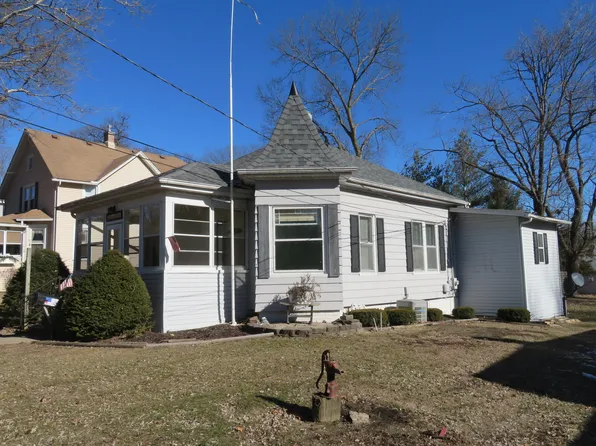 523 Vine St, Morris, IL 60450