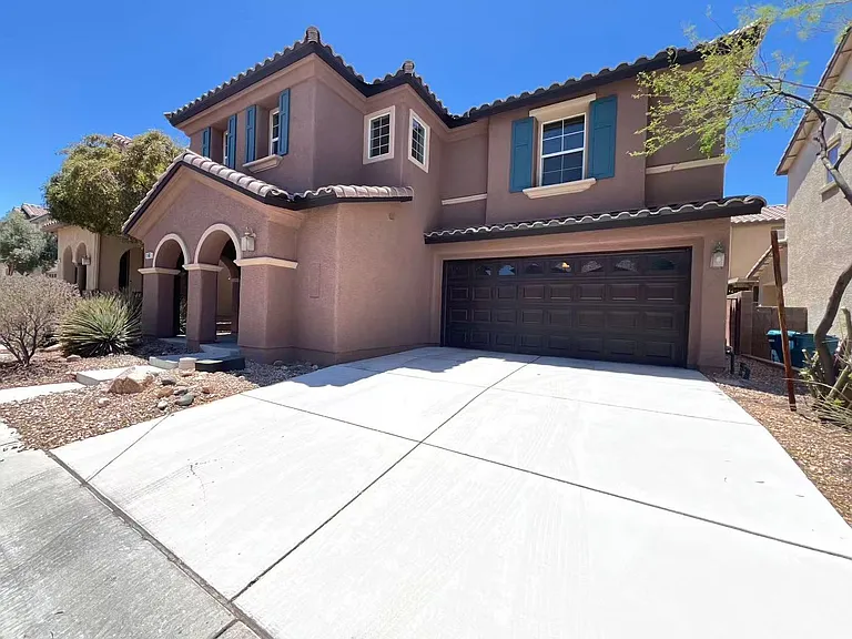 11143 Ranch Valley St — Photo 2