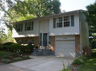 5708 Oak Apple Ct, Burke, VA 22015