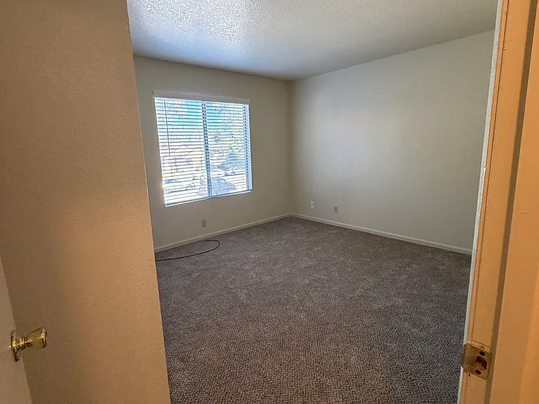1201 S Central Ave #25 — Photo 12