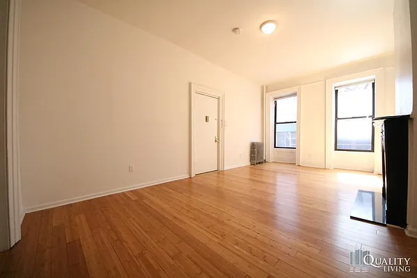 Rented by (Legacy) NY Quality Living Uptown | media 9