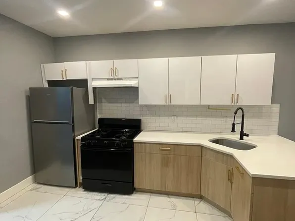 235 2nd St #202, Elizabethport, NJ 07206