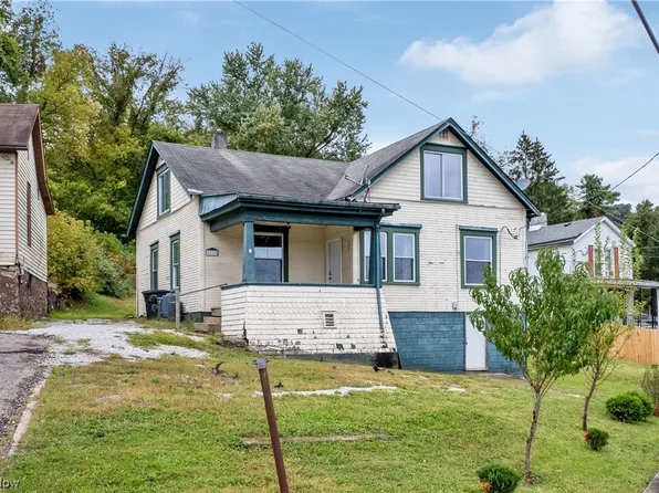 21 Lombardy Hts, Bridgeport, OH 43912