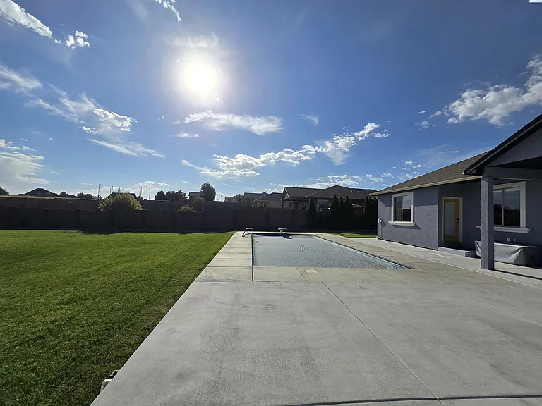 2914 Karlee Dr — Photo 41