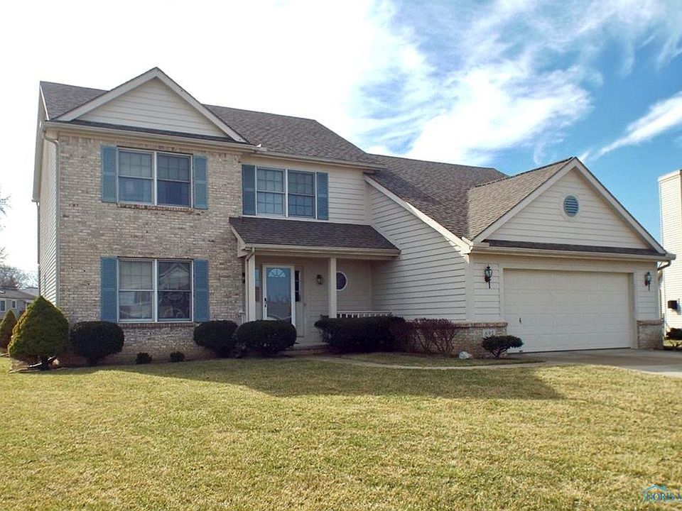 1st image of 692 Streamview Dr