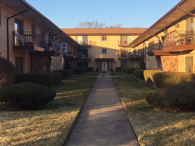 1st image of 6136 S Kensington Ave APT D