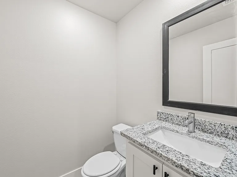 10505 East Cres #7400 — Photo 19