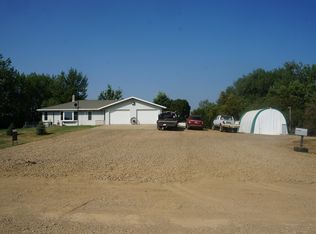 6655 54th Ave SW, Carson, ND 58529